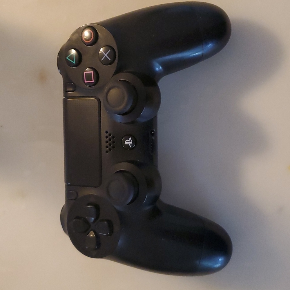 Wireless playstation 4 remote